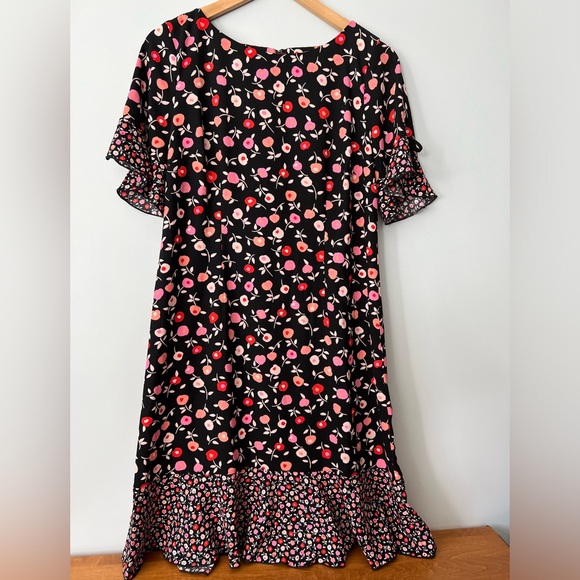 Talbots Dresses & Skirts - Talbots Floral Knee-Length Dress | Size 6